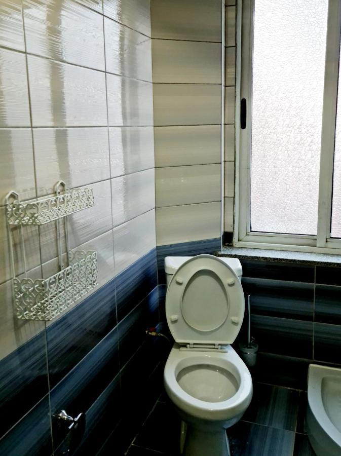 2v1 - 21 Dhjetori Am Apartment
